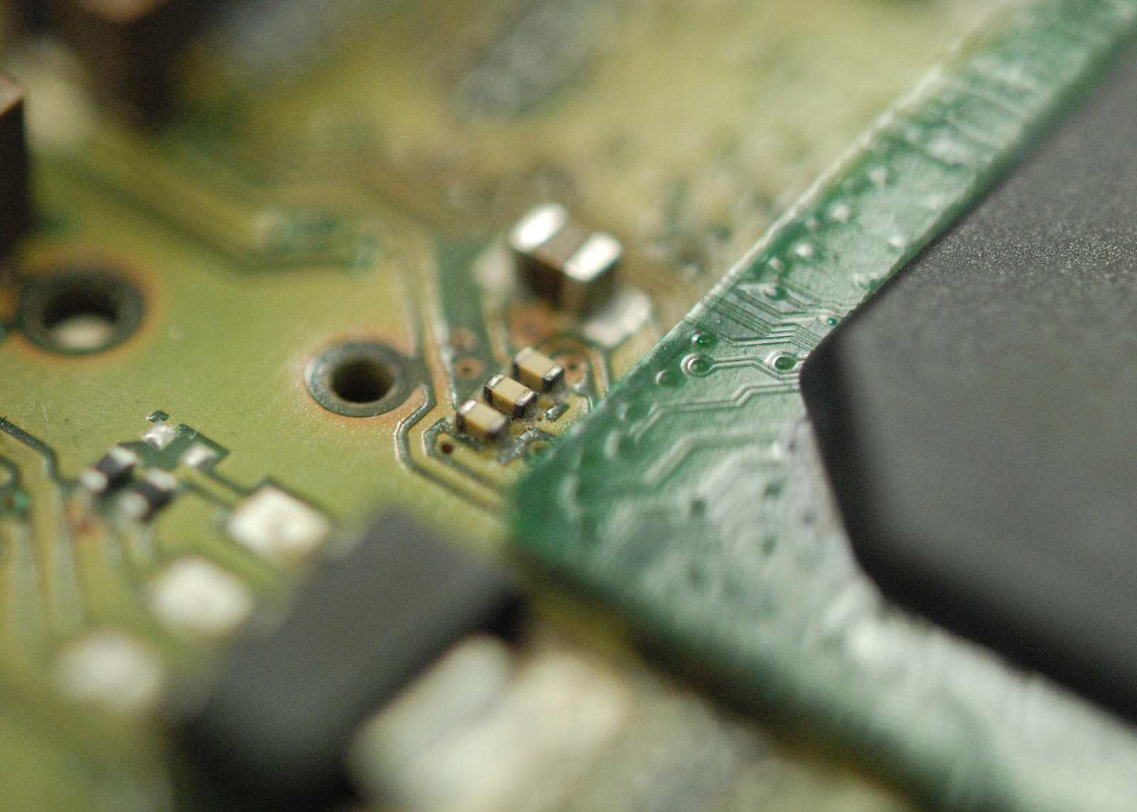 01005 small passive next to BGA